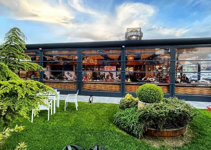 Solid Barrels Luxury Apartment