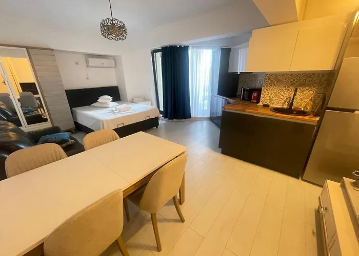 Solid Barrels Luxury Apartment Mamaia