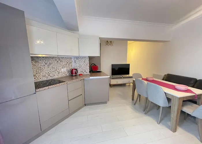 Solid Barrels Luxury Apartment Mamaia