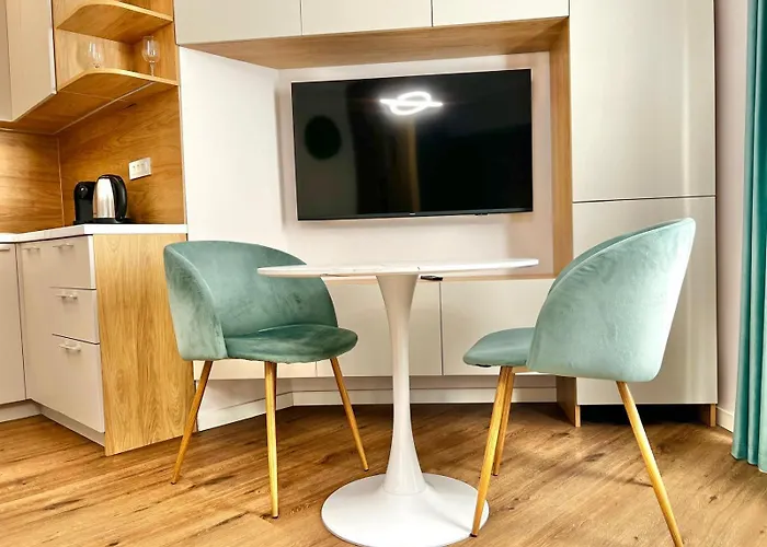 Solid Barrels Luxury Apartment Mamaia