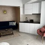 Solid Barrels Luxury * Mamaia