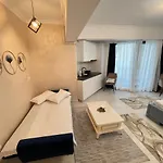 Solid Barrels Luxury Appartamento Mamaia