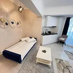 Solid Barrels Luxury * Mamaia
