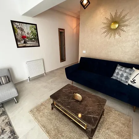 Solid Barrels Luxury Apartment