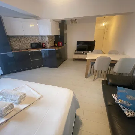 Apartment Solid Barrels Luxury Mamaia