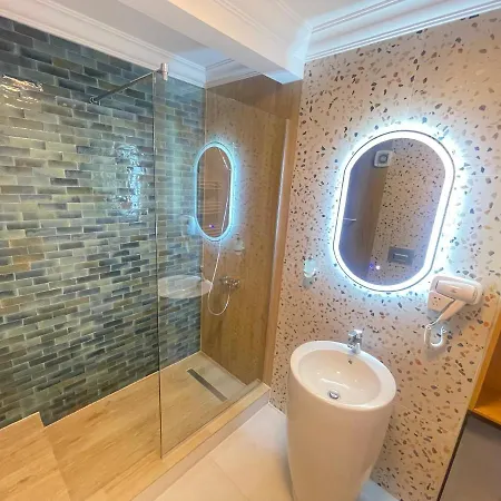 Solid Barrels Luxury Mamaia