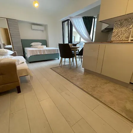 Solid Barrels Luxury Apartment Mamaia