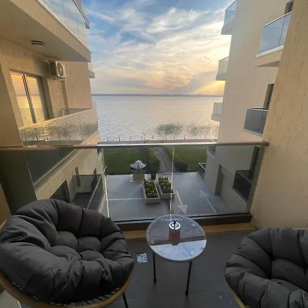 Apartment Solid Barrels Luxury *