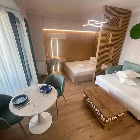 Solid Barrels Luxury Apartment Mamaia