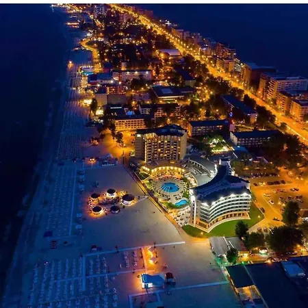 Solid Barrels Luxury * Mamaia