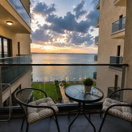 Solid Barrels Luxury Apartman