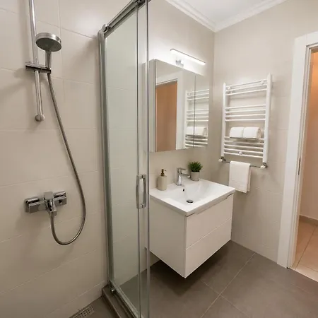 Solid Barrels Luxury Apartman