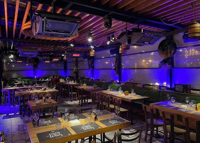 Solid Barrels Luxury Apartment