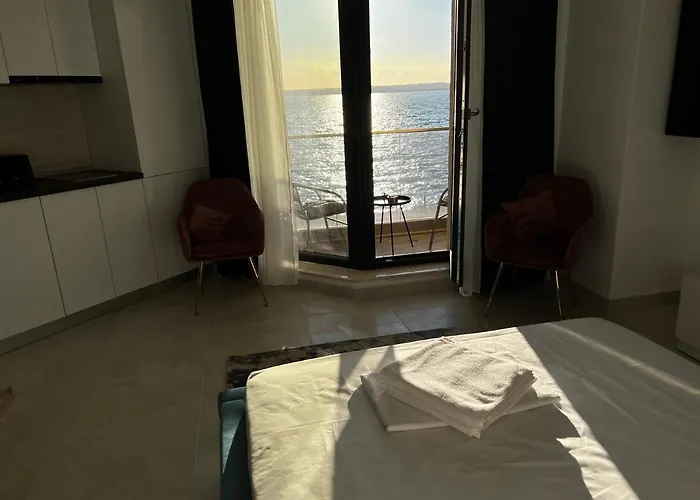 Solid Barrels Luxury * Mamaia