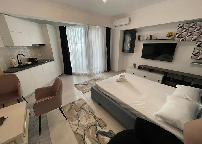 Daire Solid Barrels Luxury Mamaia